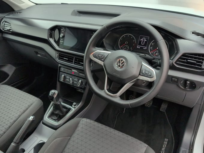 2025 Volkswagen T-cross