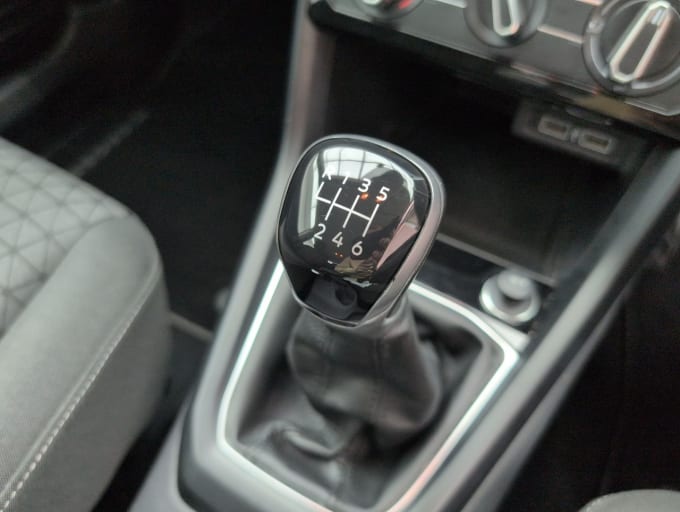 2025 Volkswagen T-cross
