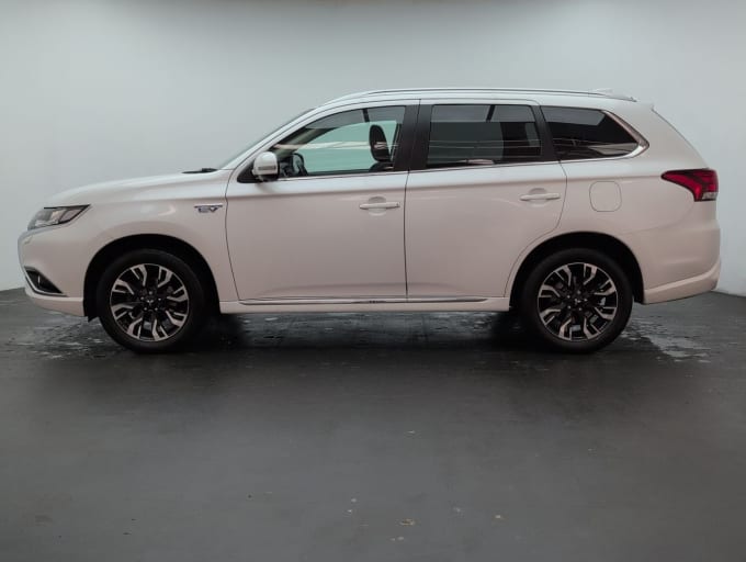 2025 Mitsubishi Outlander