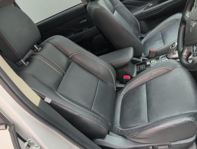 2025 Mitsubishi Outlander