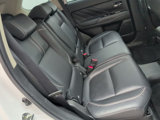 2025 Mitsubishi Outlander