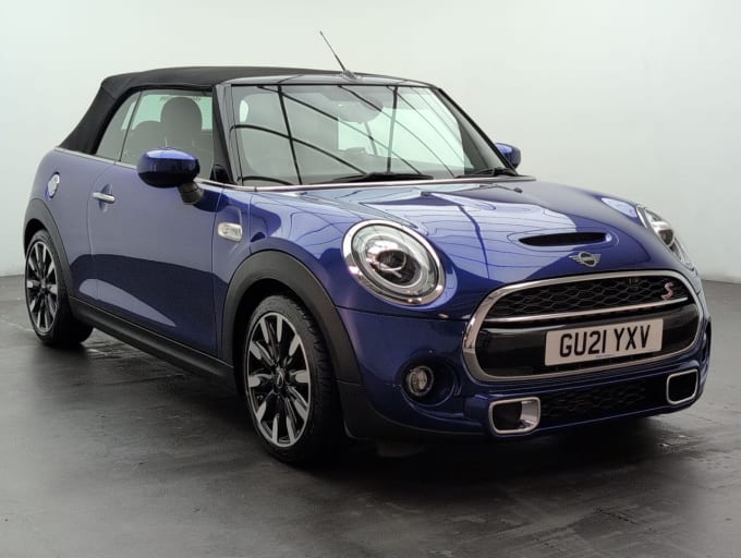 2025 Mini Convertible