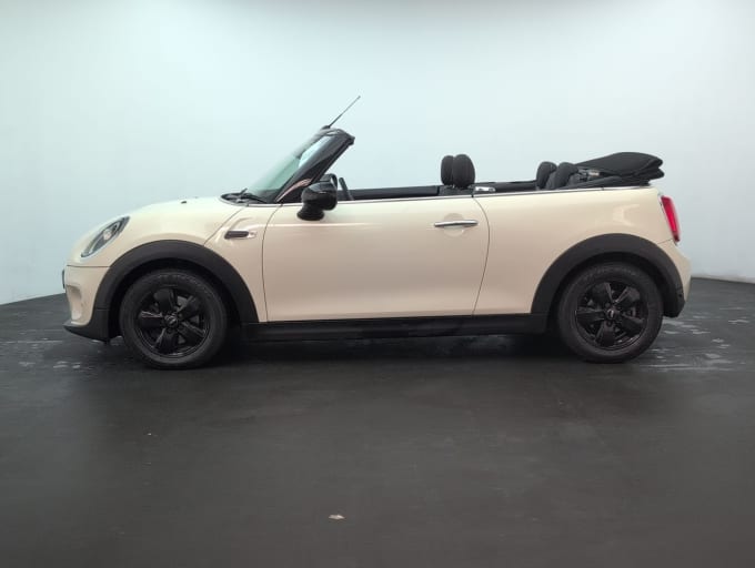 2025 Mini Convertible