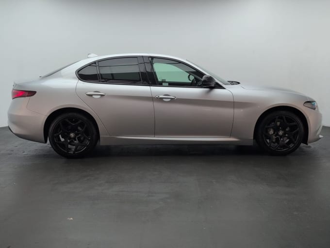 2025 Alfa Romeo Giulia