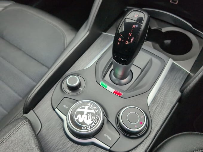 2025 Alfa Romeo Giulia