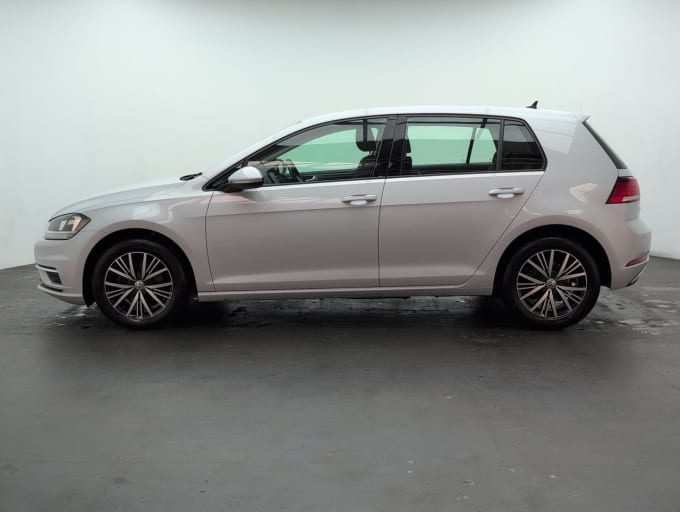 2025 Volkswagen Golf