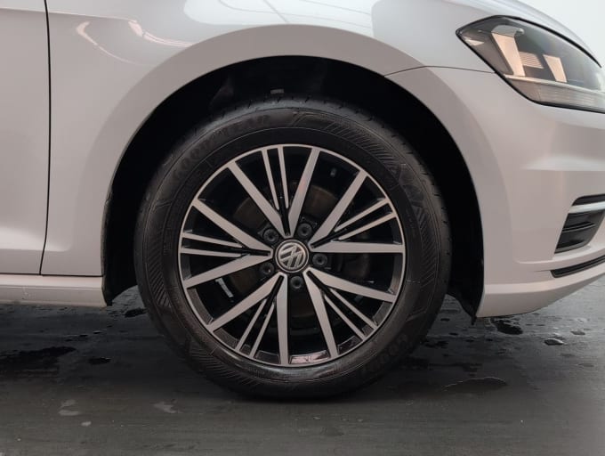 2025 Volkswagen Golf