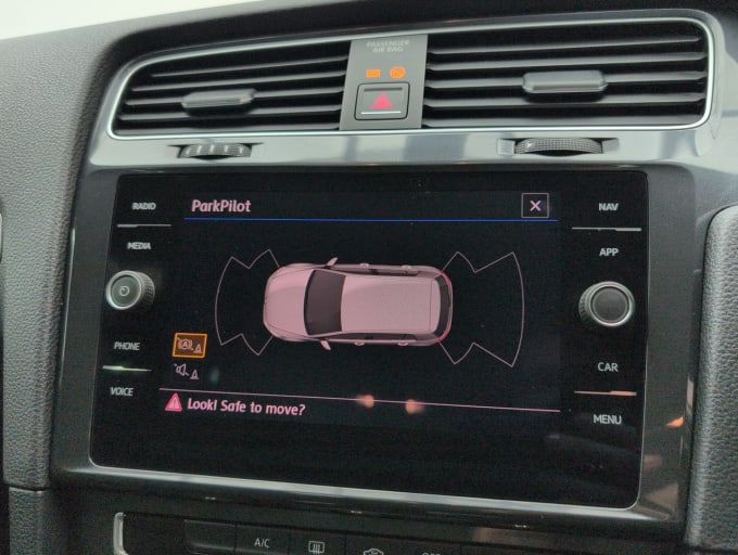 2025 Volkswagen Golf