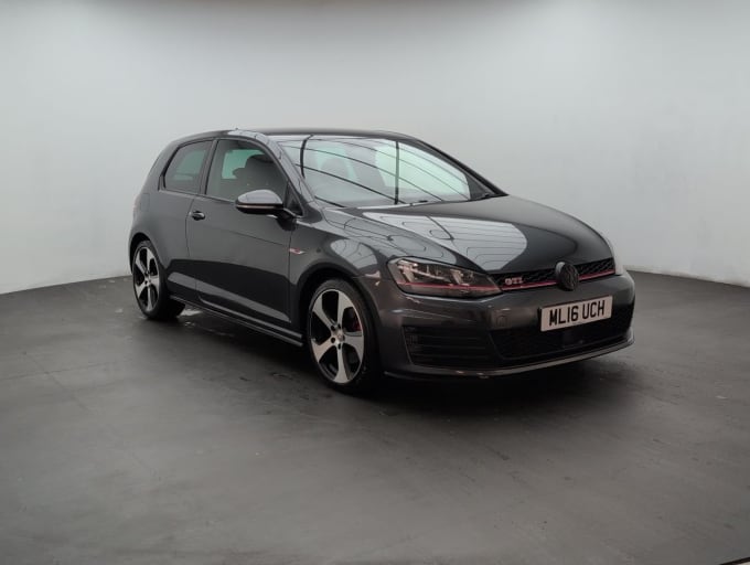 2025 Volkswagen Golf