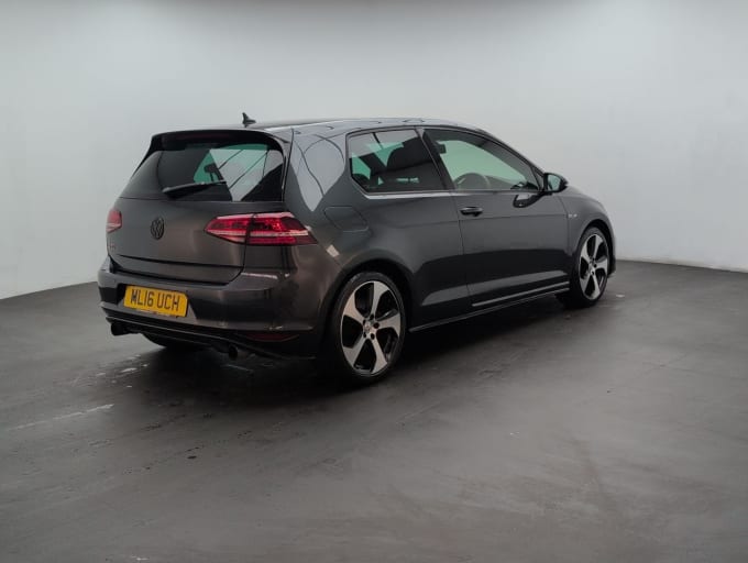 2025 Volkswagen Golf