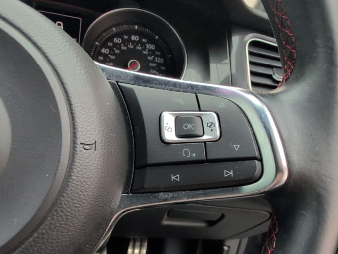 2025 Volkswagen Golf