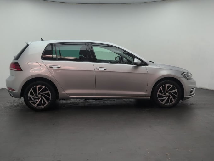2025 Volkswagen Golf