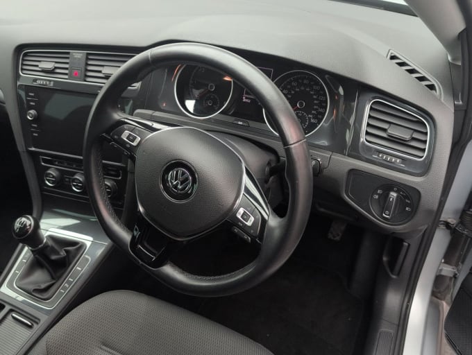 2025 Volkswagen Golf
