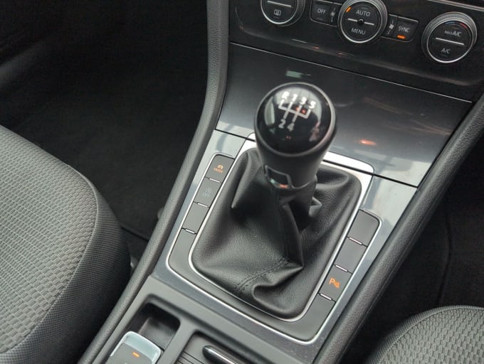 2025 Volkswagen Golf
