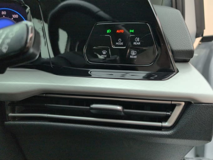 2025 Volkswagen Golf