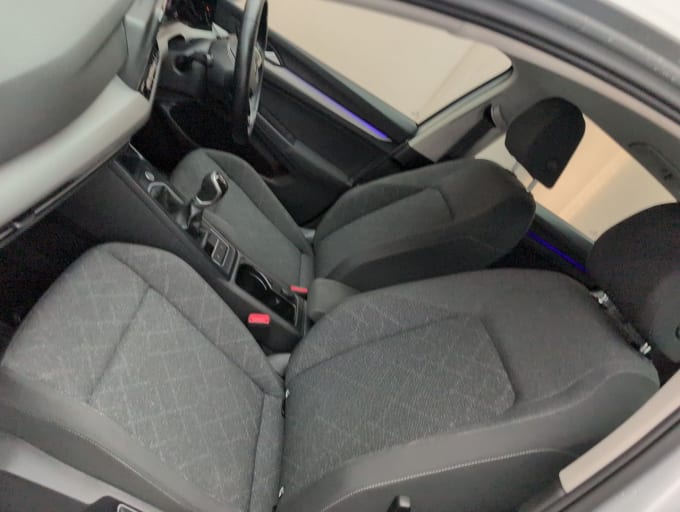 2025 Volkswagen Golf