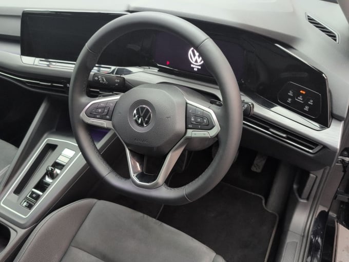 2025 Volkswagen Golf