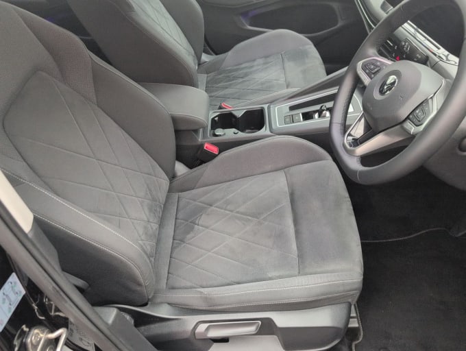 2025 Volkswagen Golf