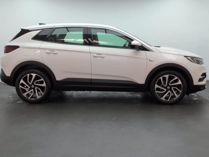 2025 Vauxhall Grandland X