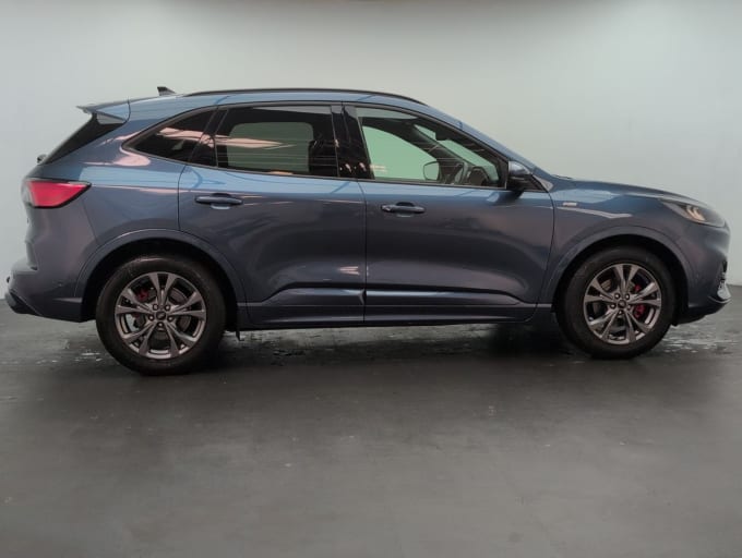 2025 Ford Kuga