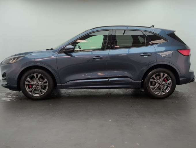 2025 Ford Kuga