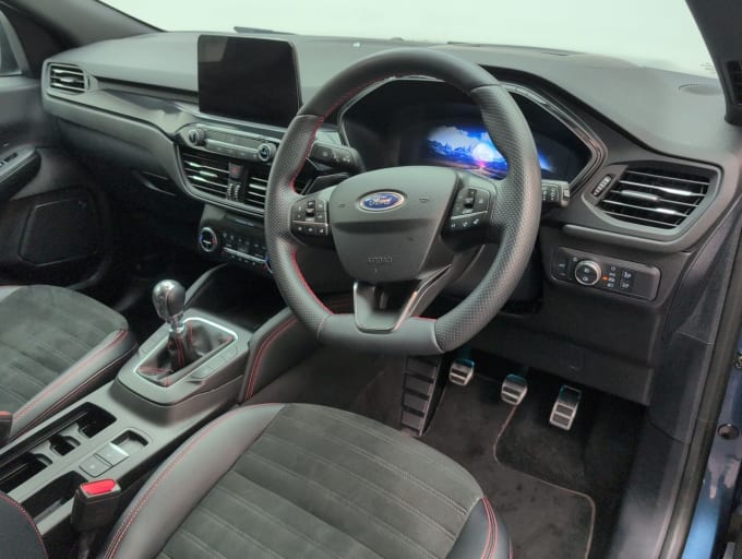 2025 Ford Kuga