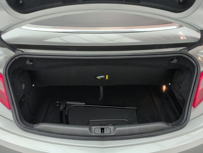 2025 Vauxhall Cascada