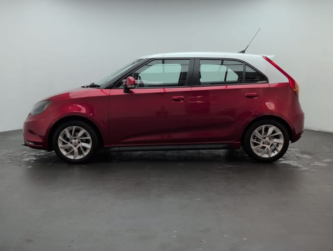 2025 Mg Mg3