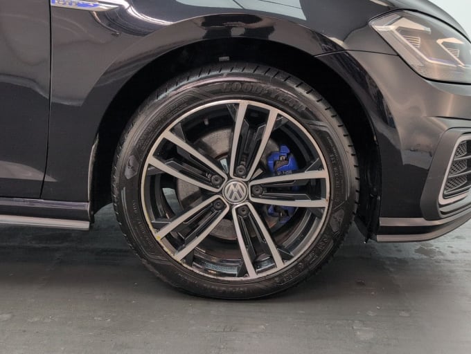 2025 Volkswagen Golf