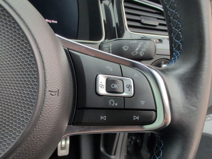 2025 Volkswagen Golf