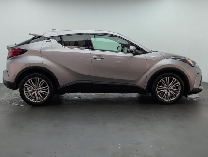 2025 Toyota C-hr