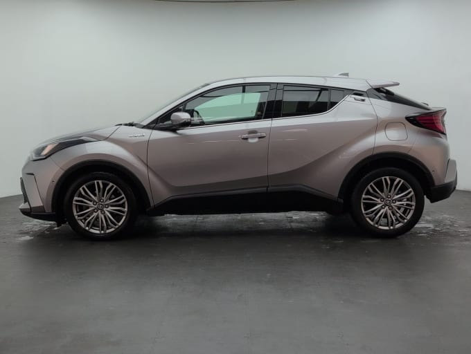 2025 Toyota C-hr