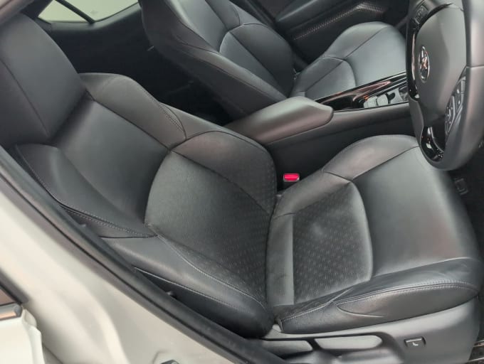 2025 Toyota C-hr