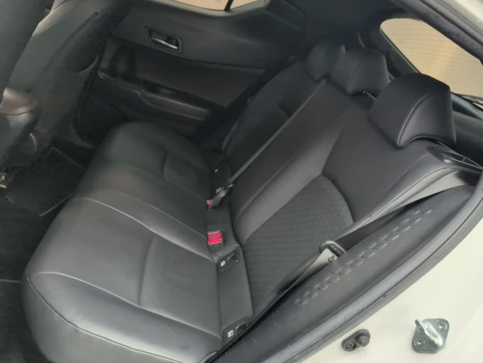 2025 Toyota C-hr