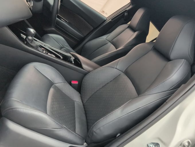 2025 Toyota C-hr
