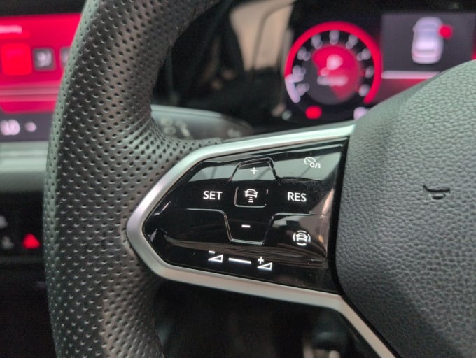 2025 Volkswagen Golf