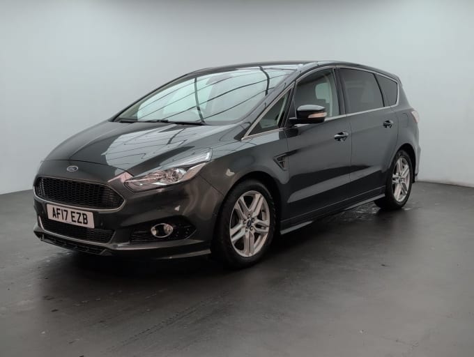 2025 Ford S-max