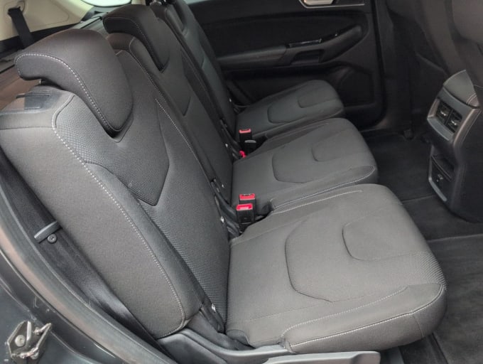 2025 Ford S-max