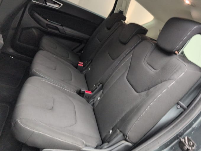 2025 Ford S-max