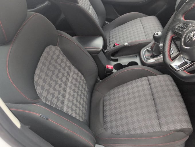 2025 Mg Mg Zs