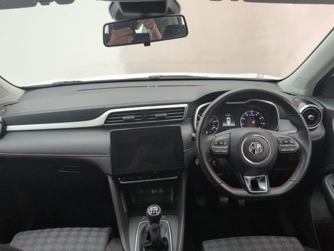 2025 Mg Mg Zs