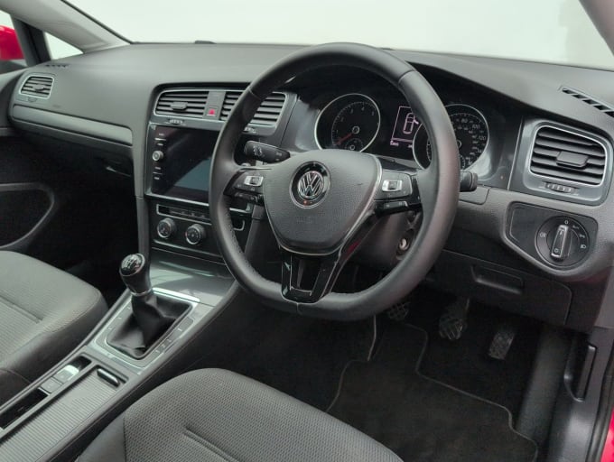 2025 Volkswagen Golf