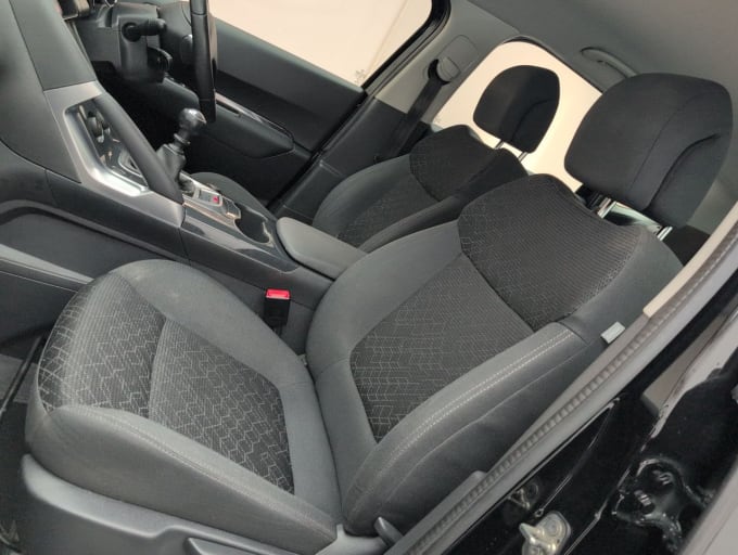 2025 Peugeot 3008
