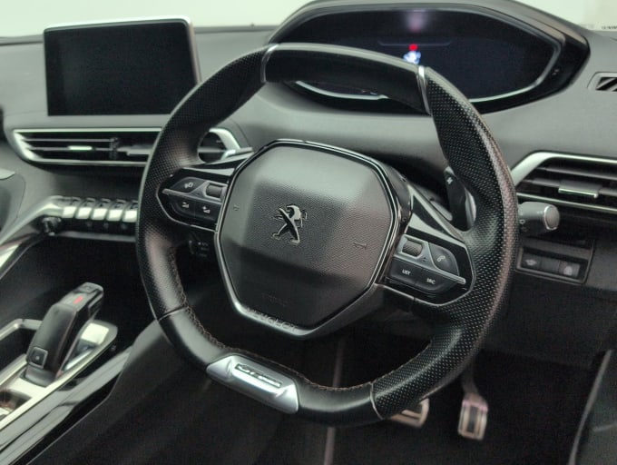 2025 Peugeot 5008