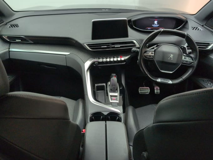 2025 Peugeot 5008