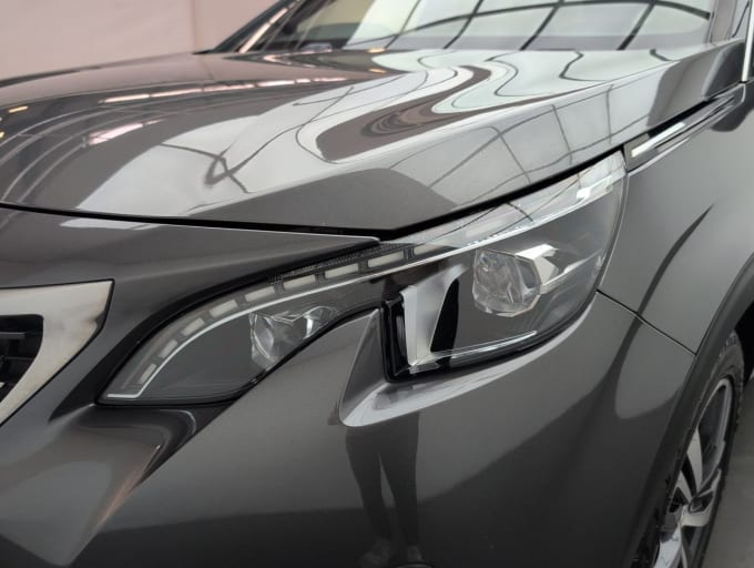 2025 Peugeot 5008