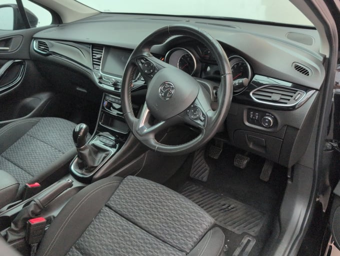2025 Vauxhall Astra