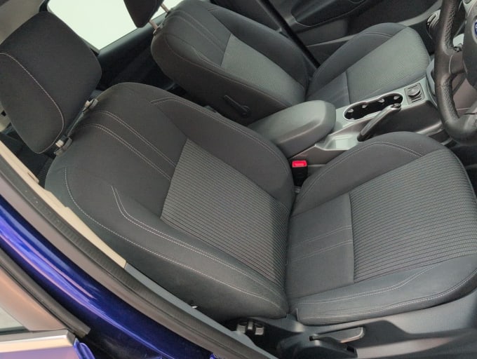 2025 Ford C-max