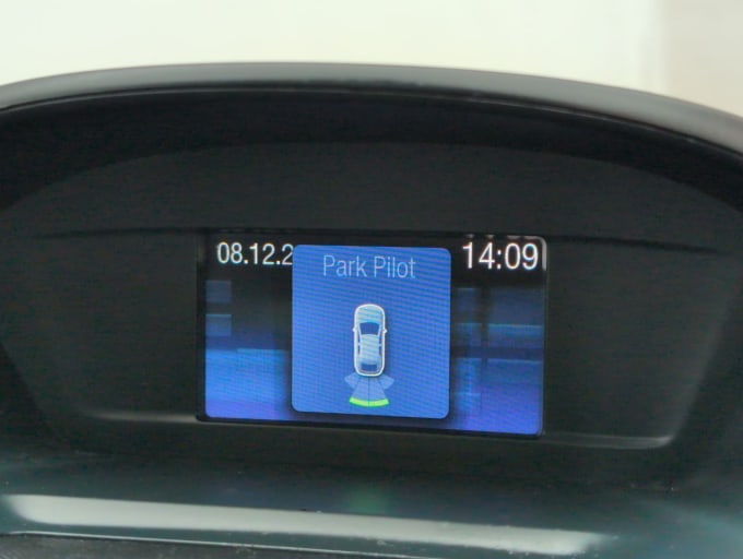 2025 Ford C-max