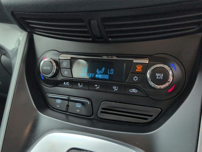 2025 Ford C-max